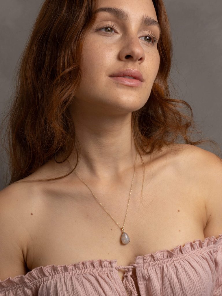Sandy Necklace lifestyle